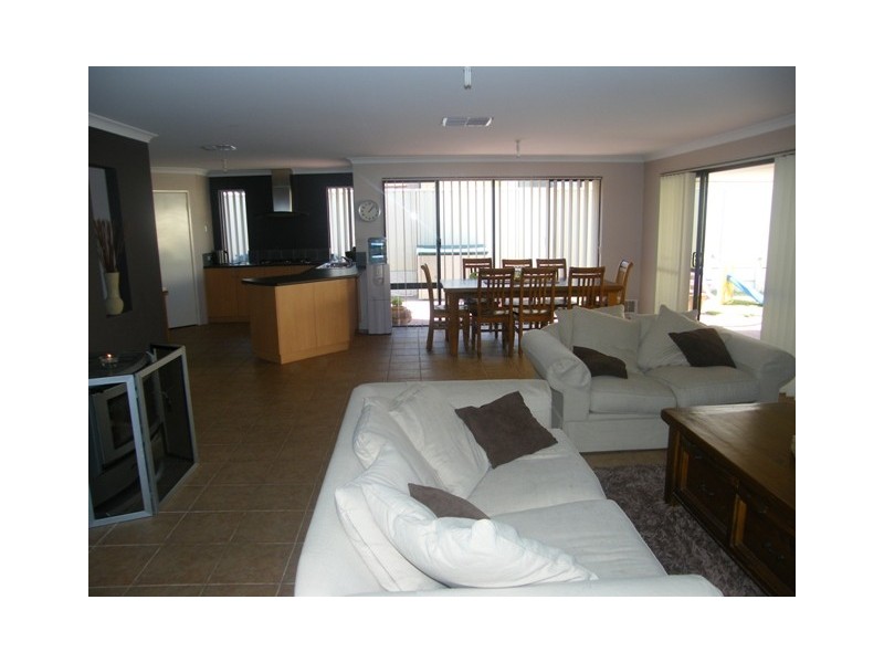 39 Donnelly Ramble, Wanneroo WA 6065