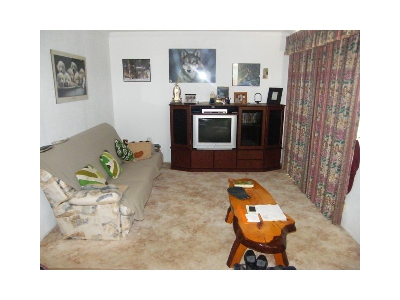 9 Woonan Street, Wanneroo WA 6065