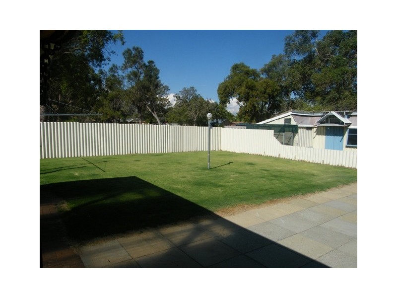 9 Woonan Street, Wanneroo WA 6065