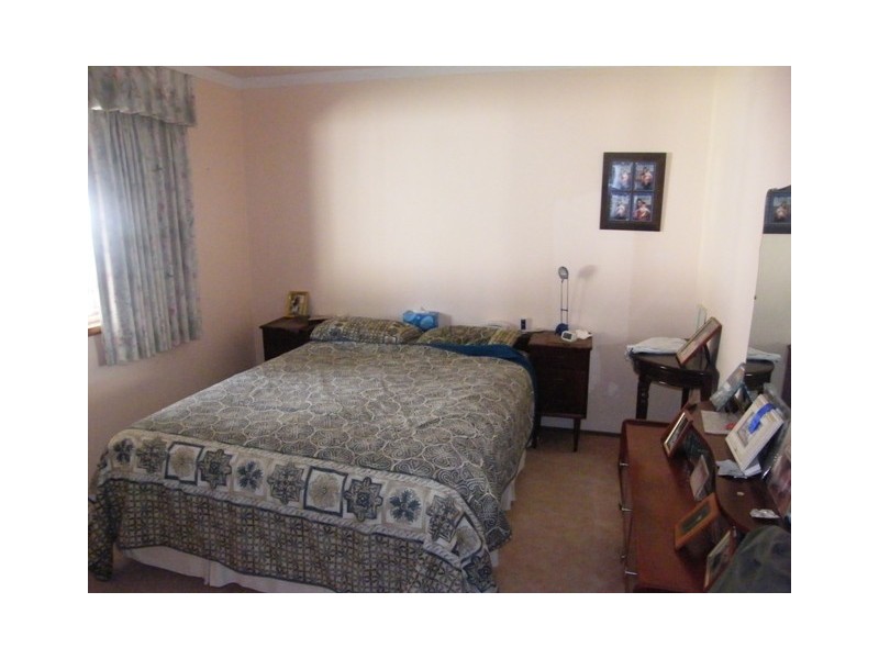 9 Woonan Street, Wanneroo WA 6065