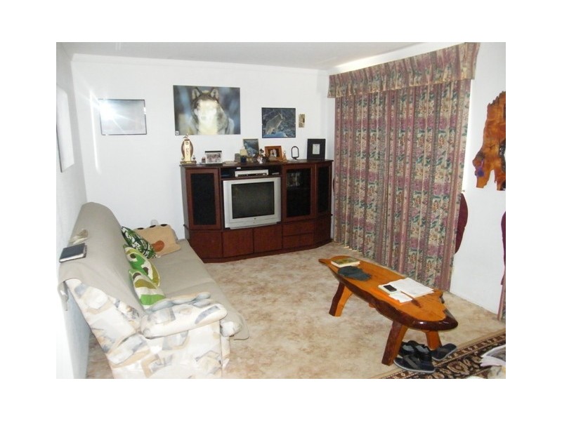 9 Woonan Street, Wanneroo WA 6065