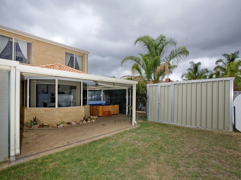 23 Bibbulmum Ent, Sinagra WA 6065