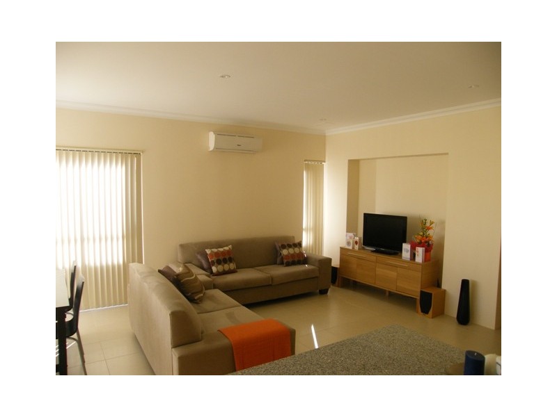 19B Bonvin Gardens, Tapping WA 6065