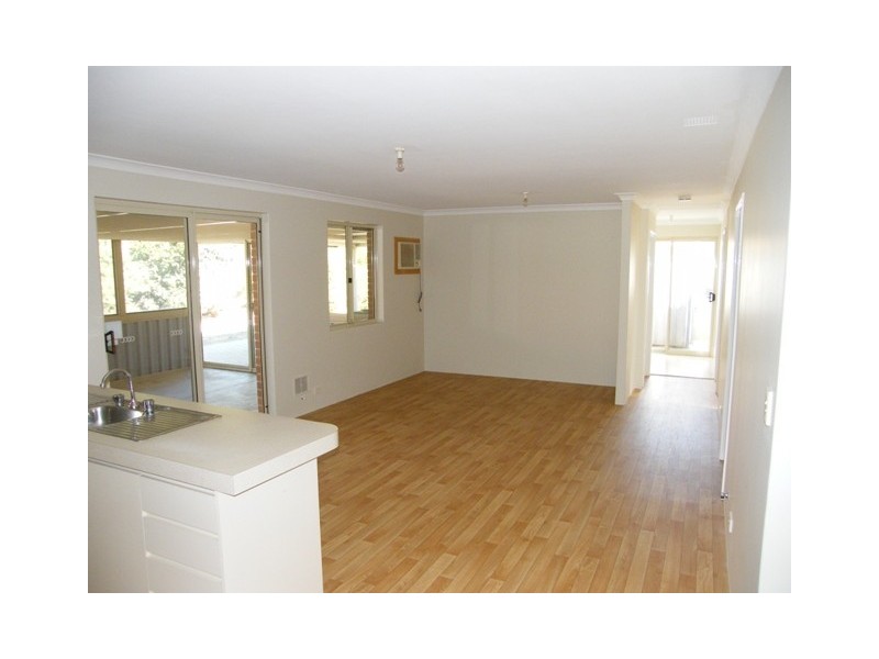 16 Akita Court, Merriwa WA 6030