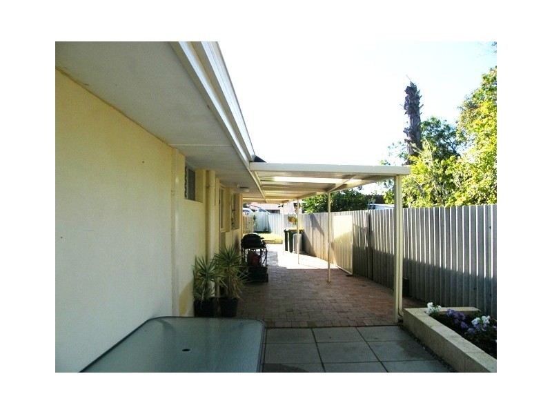 44B Templeton Cresent, Girrawheen WA 6064