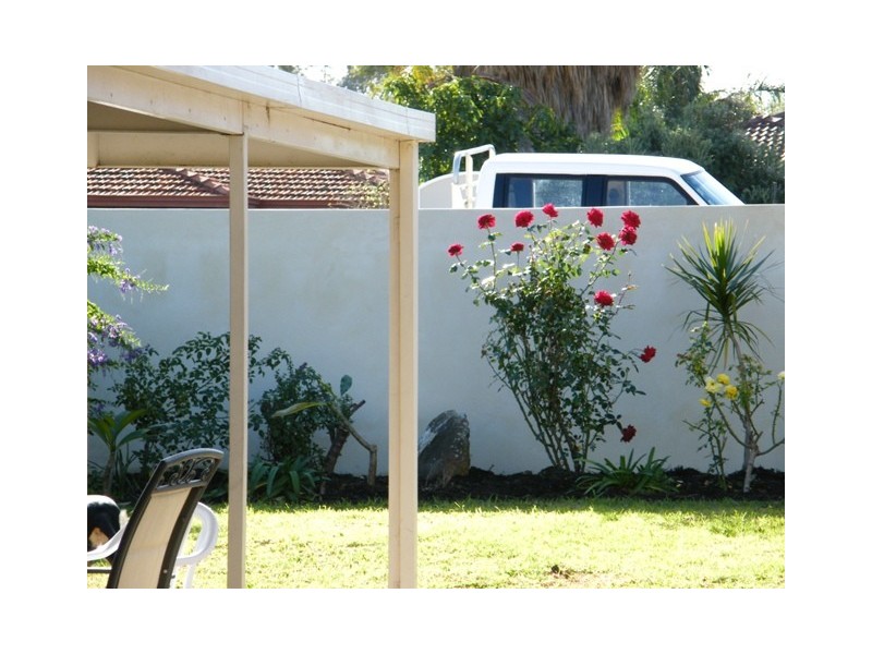 44B Templeton Cresent, Girrawheen WA 6064