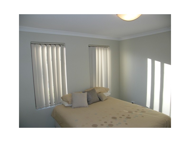 23 Jedburgh Loop, Sinagra WA 6065