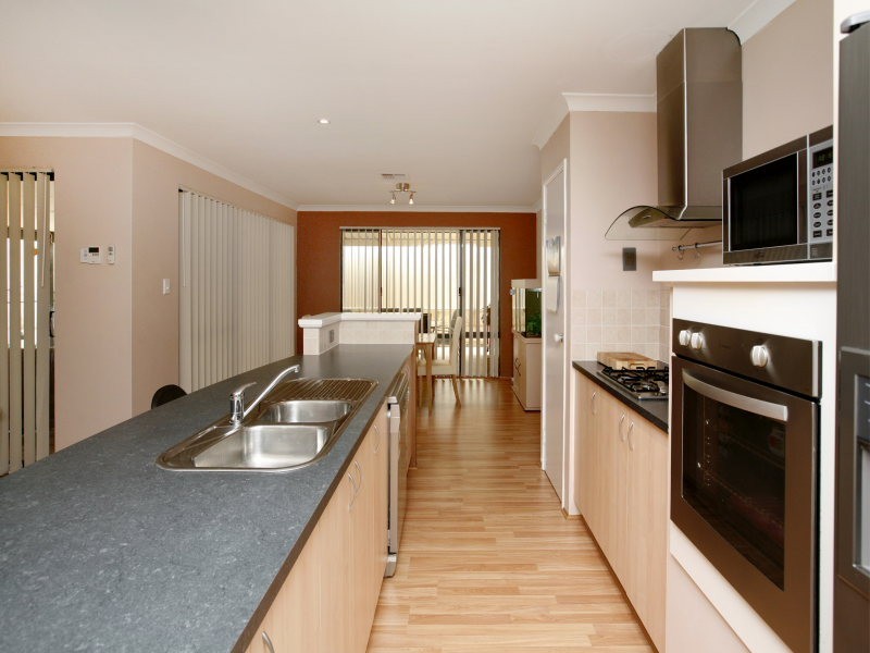 75 Da Vinci Drive, Tapping WA 6065