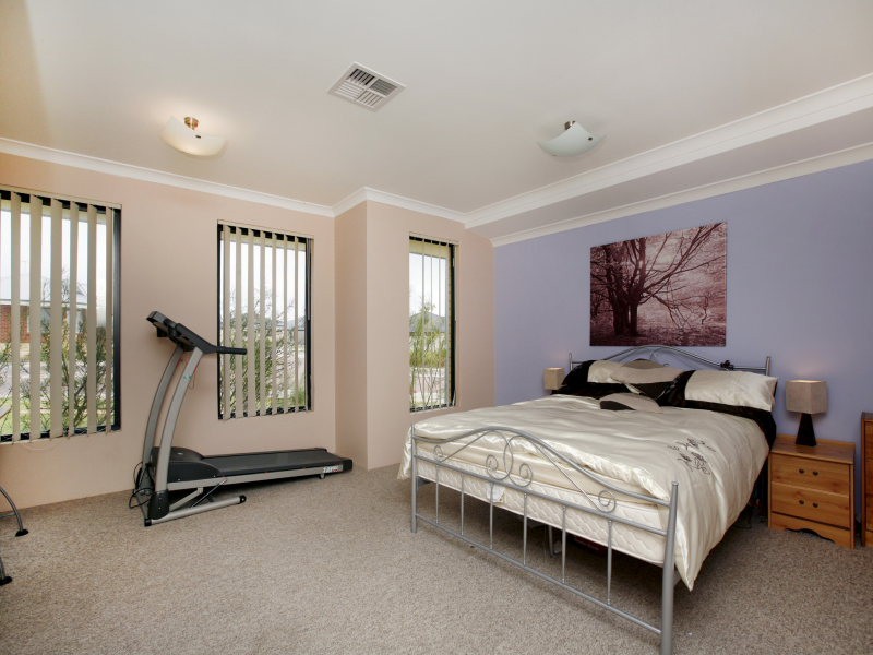 75 Da Vinci Drive, Tapping WA 6065