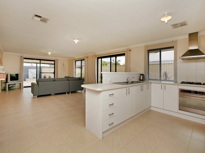 30 Conti Road, Tapping WA 6065