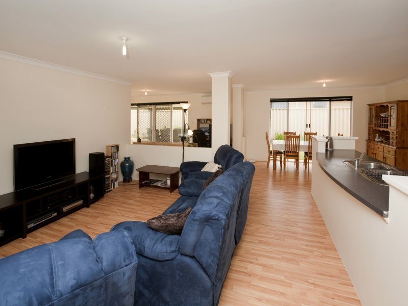 24 Van Gogh Road, Tapping WA 6065