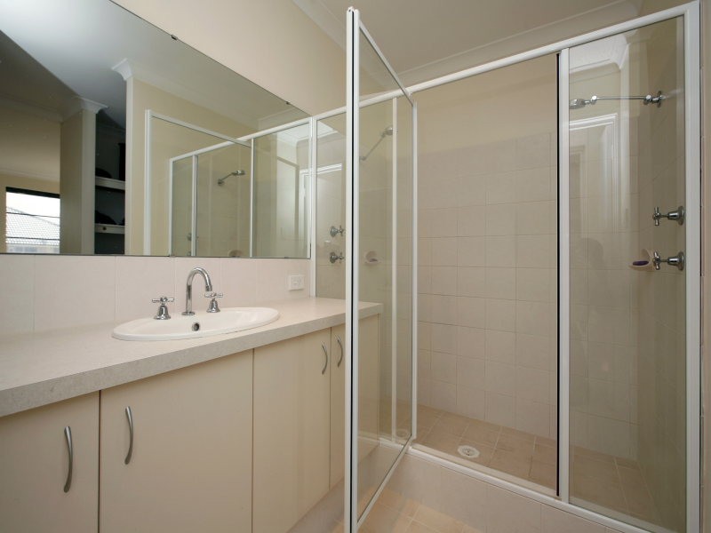 24 Van Gogh Road, Tapping WA 6065