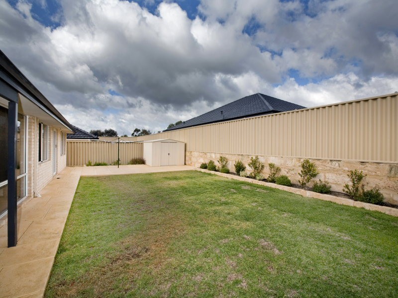 24 Van Gogh Road, Tapping WA 6065