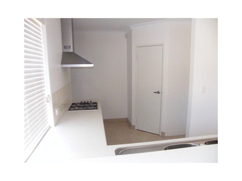 9A Rosinski Circle, Tapping WA 6065