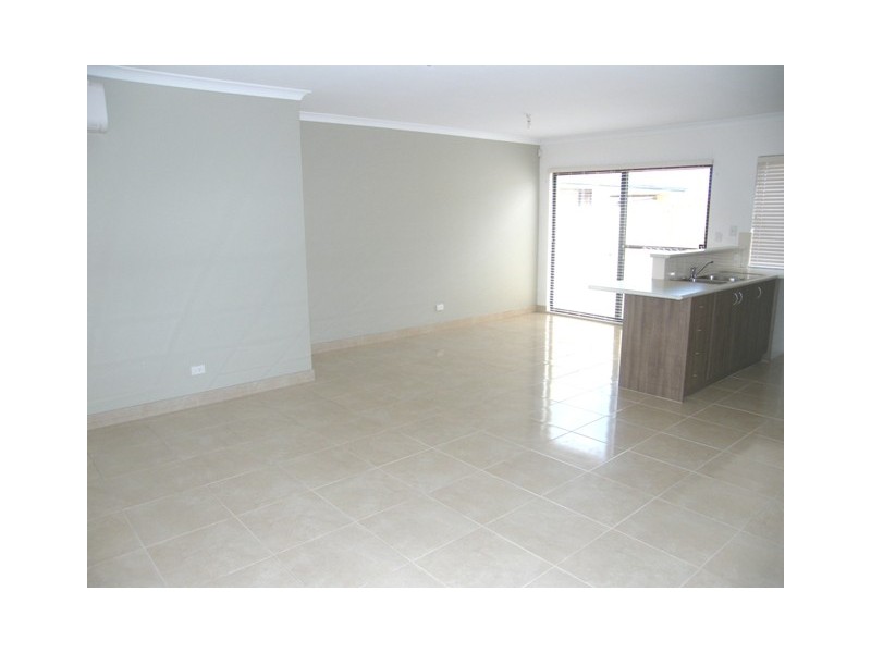 9A Rosinski Circle, Tapping WA 6065