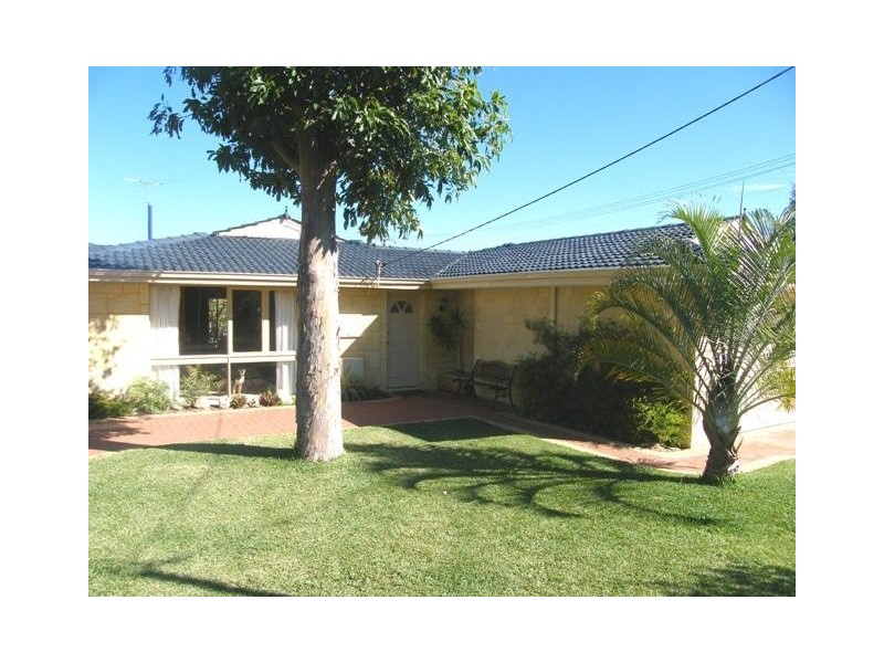 41 Thompson Drive, Wanneroo WA 6065