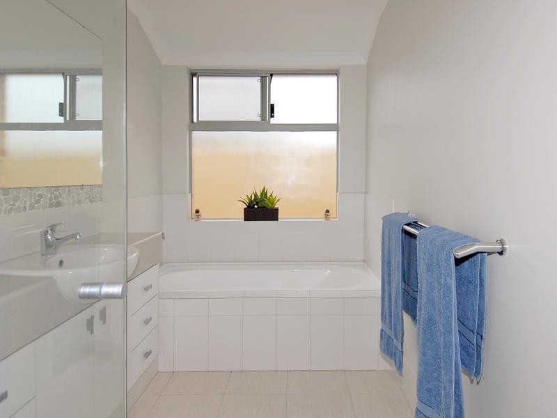 29 Condro Bend, Sinagra WA 6065