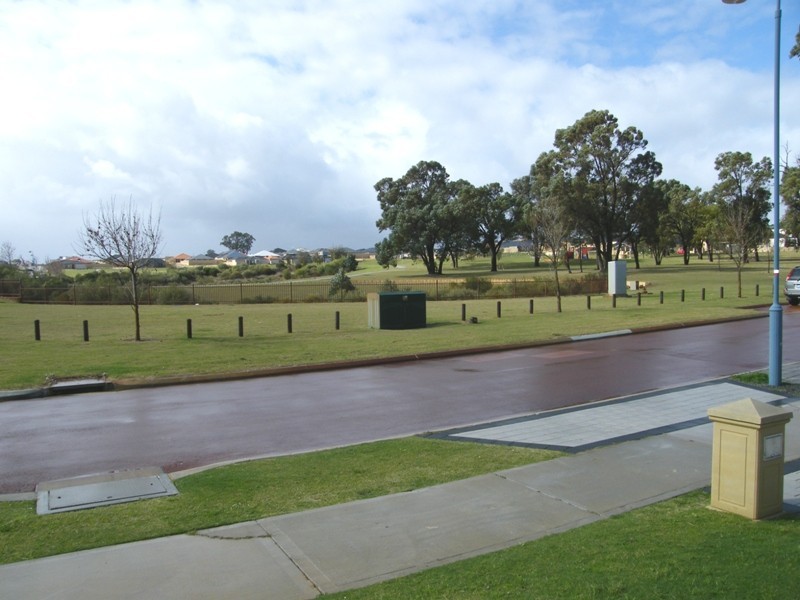 39 Barcelona Terrace, Hocking WA 6065