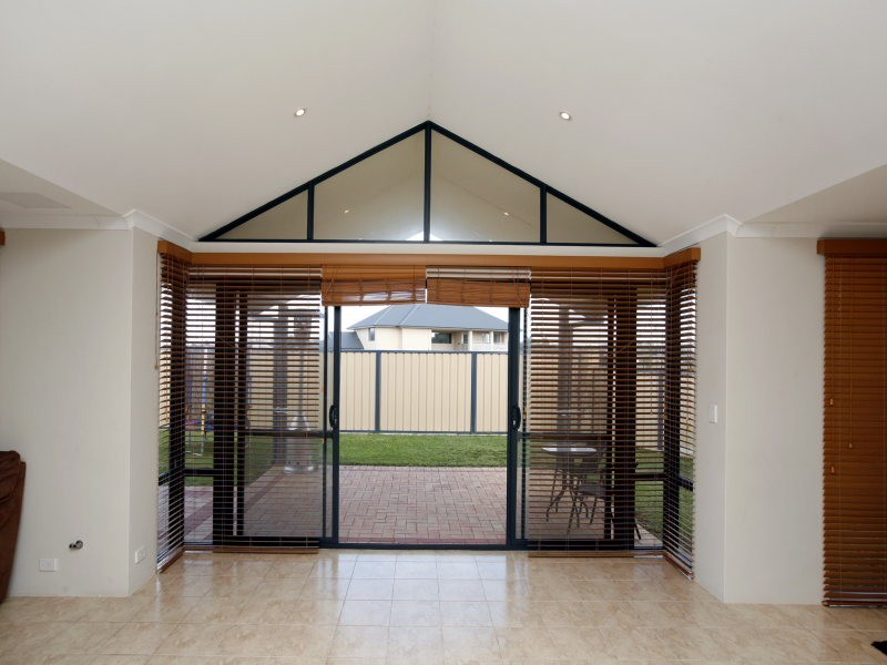 6 Goshawk Street, Tapping WA 6065