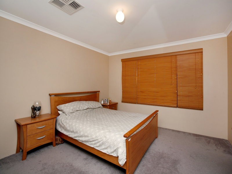 6 Goshawk Street, Tapping WA 6065