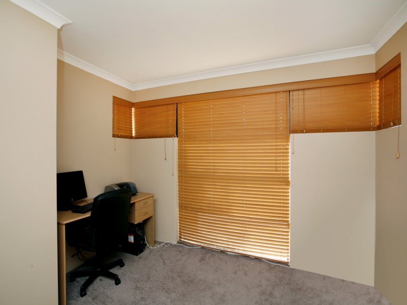 6 Goshawk Street, Tapping WA 6065