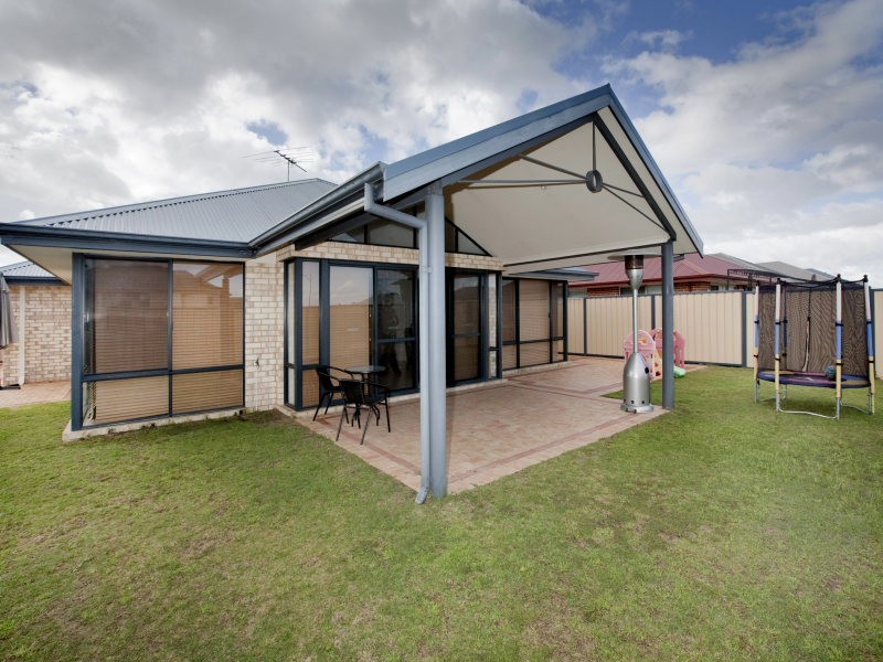 6 Goshawk Street, Tapping WA 6065