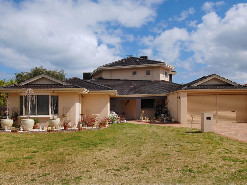 3 Mitra Court, Mullaloo WA 6027