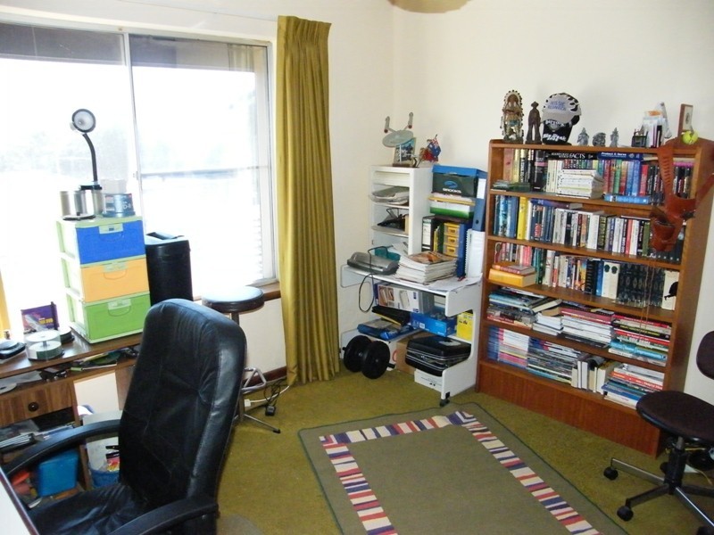 11 Sinagra Street, Wanneroo WA 6065