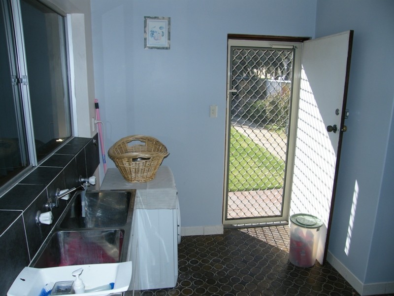 11 Sinagra Street, Wanneroo WA 6065