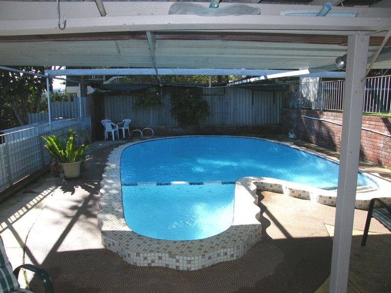 11 Sinagra Street, Wanneroo WA 6065