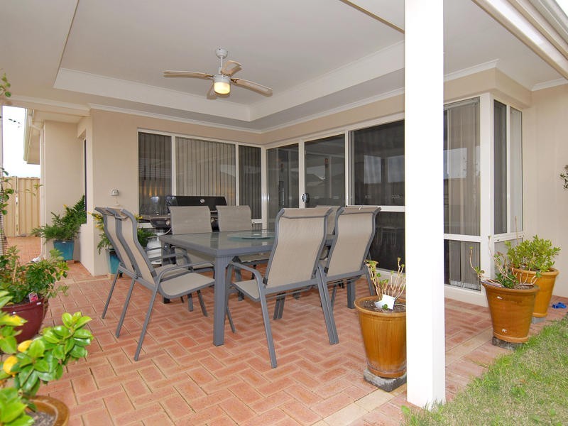 20  Amery Road, Hocking WA 6065