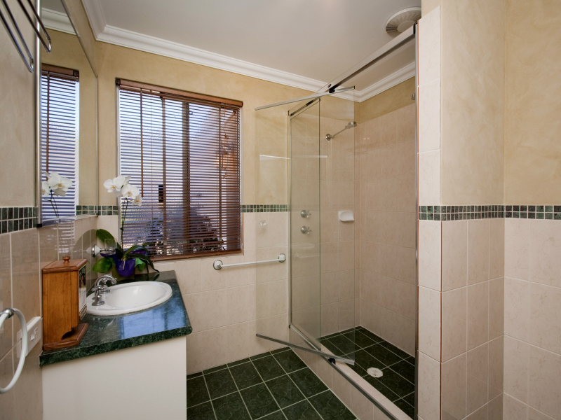 1 Hiltaba Court, Tapping WA 6065