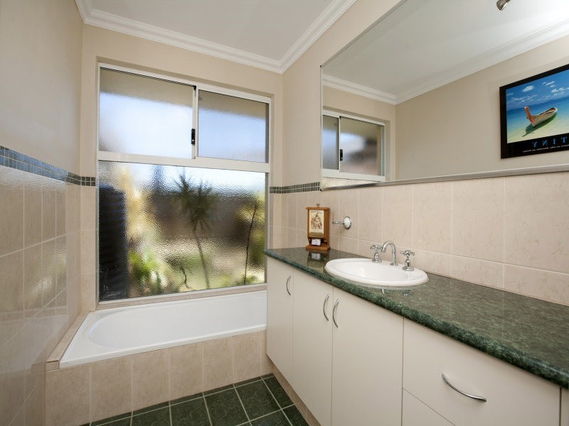 1 Hiltaba Court, Tapping WA 6065
