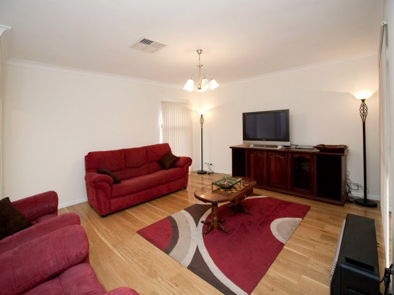 18 Goolema Place, Wanneroo WA 6065