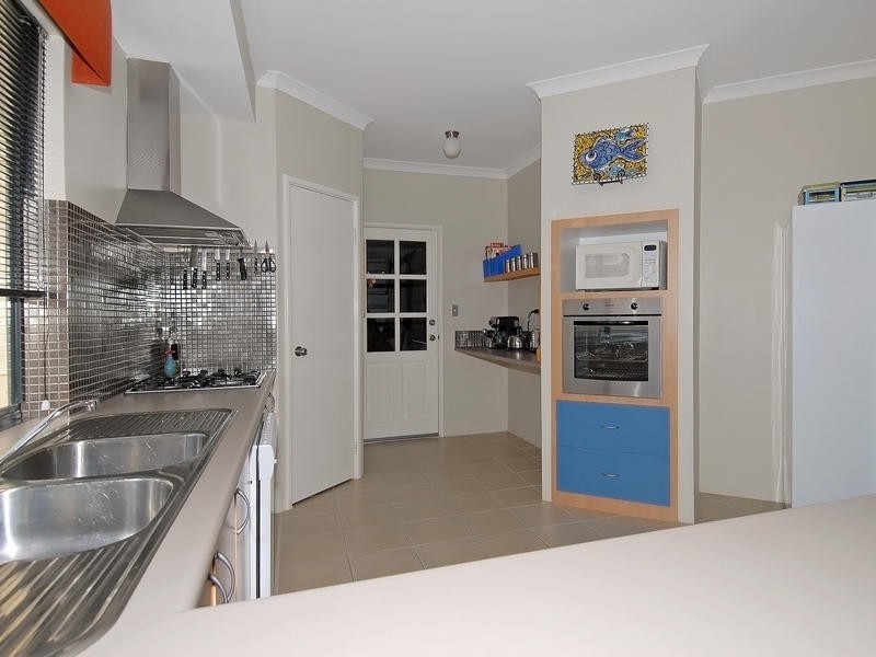 8 Carpenter Chase, Wanneroo WA 6065