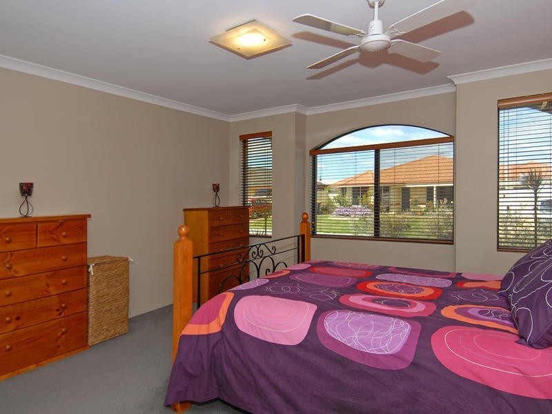 8 Carpenter Chase, Wanneroo WA 6065