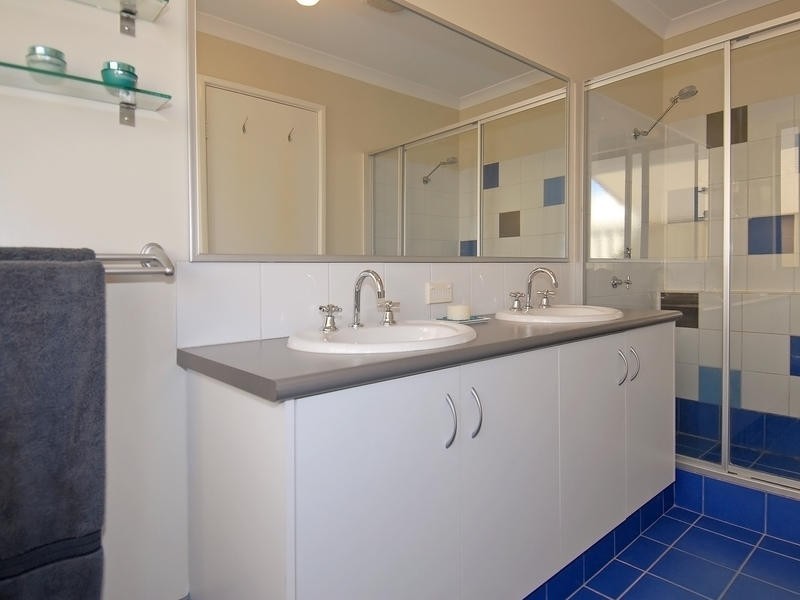 8 Carpenter Chase, Wanneroo WA 6065