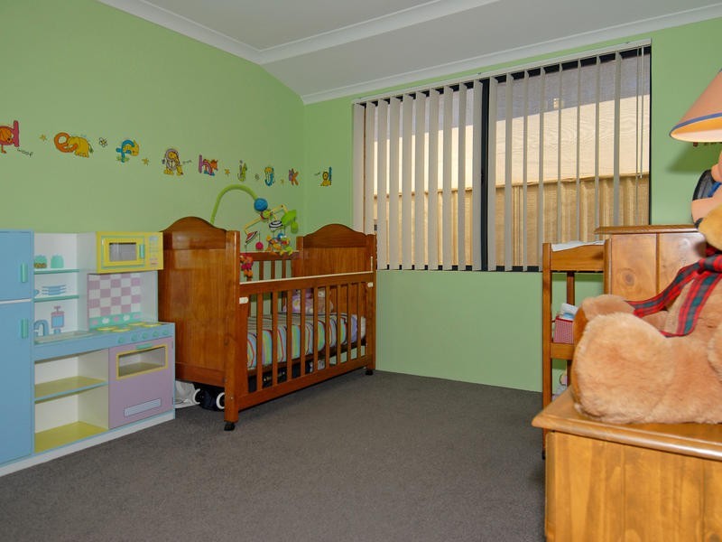 8 Carpenter Chase, Wanneroo WA 6065