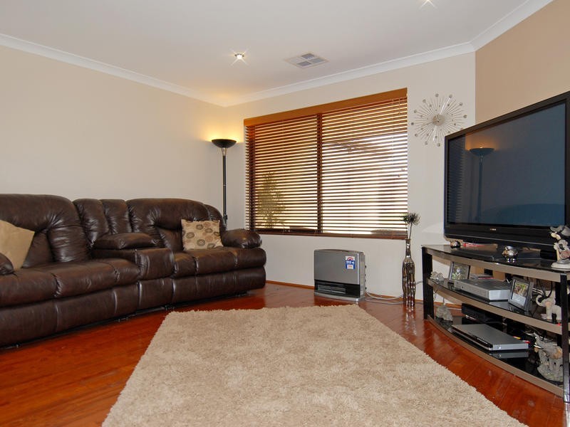 77 Sundowner Meander, Banksia Grove WA 6031