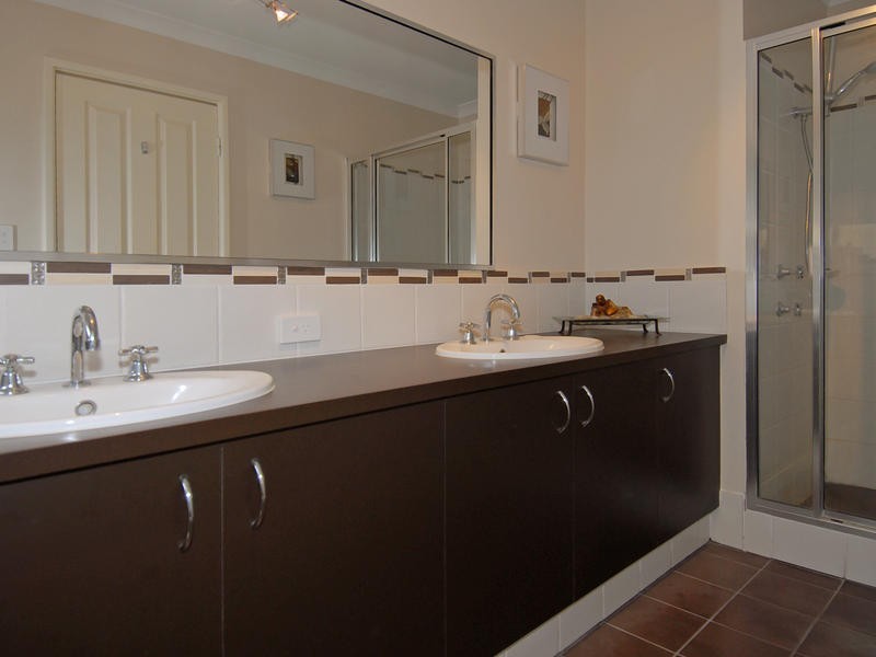 77 Sundowner Meander, Banksia Grove WA 6031