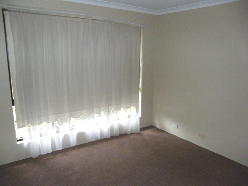 5 Aqua Court, Banksia Grove WA 6031