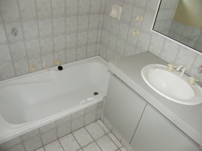 5 Aqua Court, Banksia Grove WA 6031