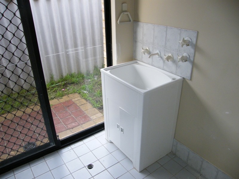 5 Aqua Court, Banksia Grove WA 6031