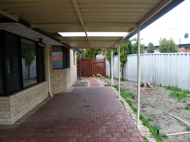 5 Aqua Court, Banksia Grove WA 6031