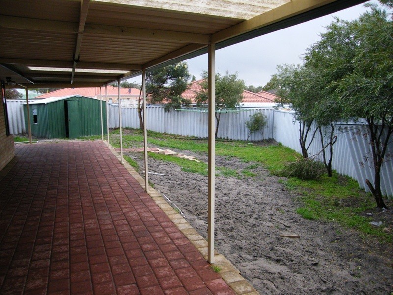 5 Aqua Court, Banksia Grove WA 6031