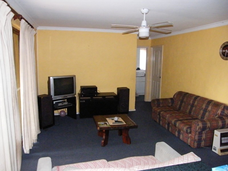 24 Santa Way, Wanneroo WA 6065