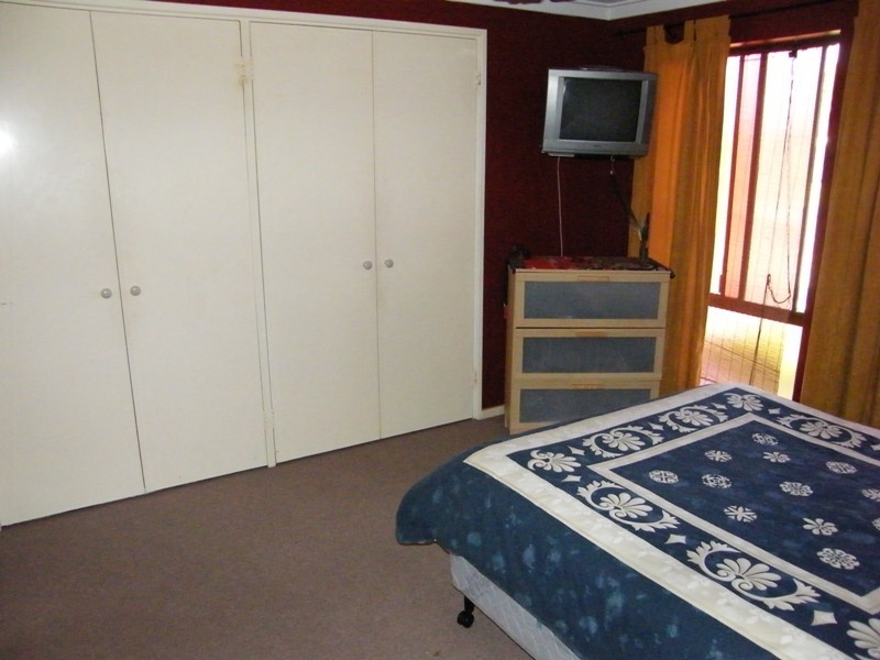 24 Santa Way, Wanneroo WA 6065