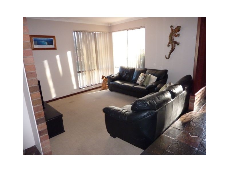 35 Beenong Street, Wanneroo WA 6065