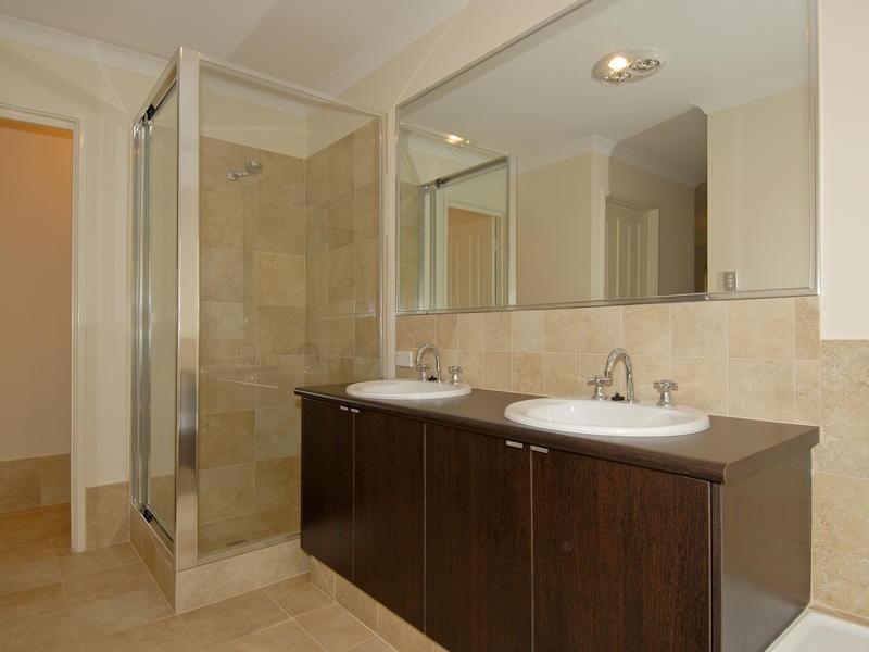 14 Condro Bend, Sinagra WA 6065