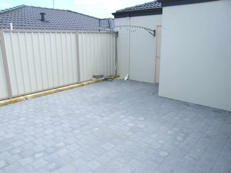 70 Ashley Road, Tapping WA 6065